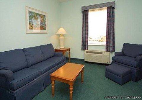 Cocoa Beach Suites Hotel Ruang foto