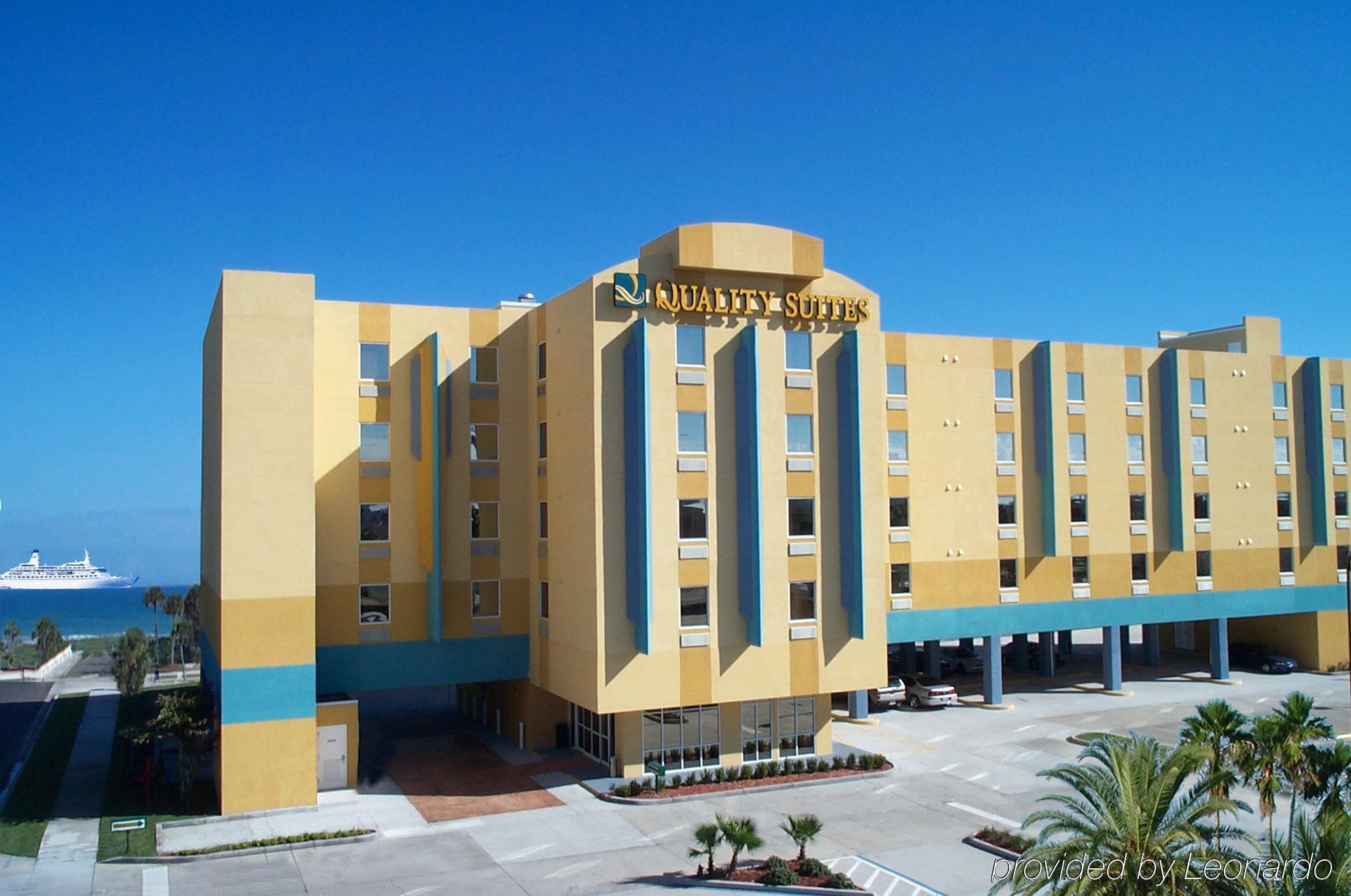Cocoa Beach Suites Hotel Bagian luar foto
