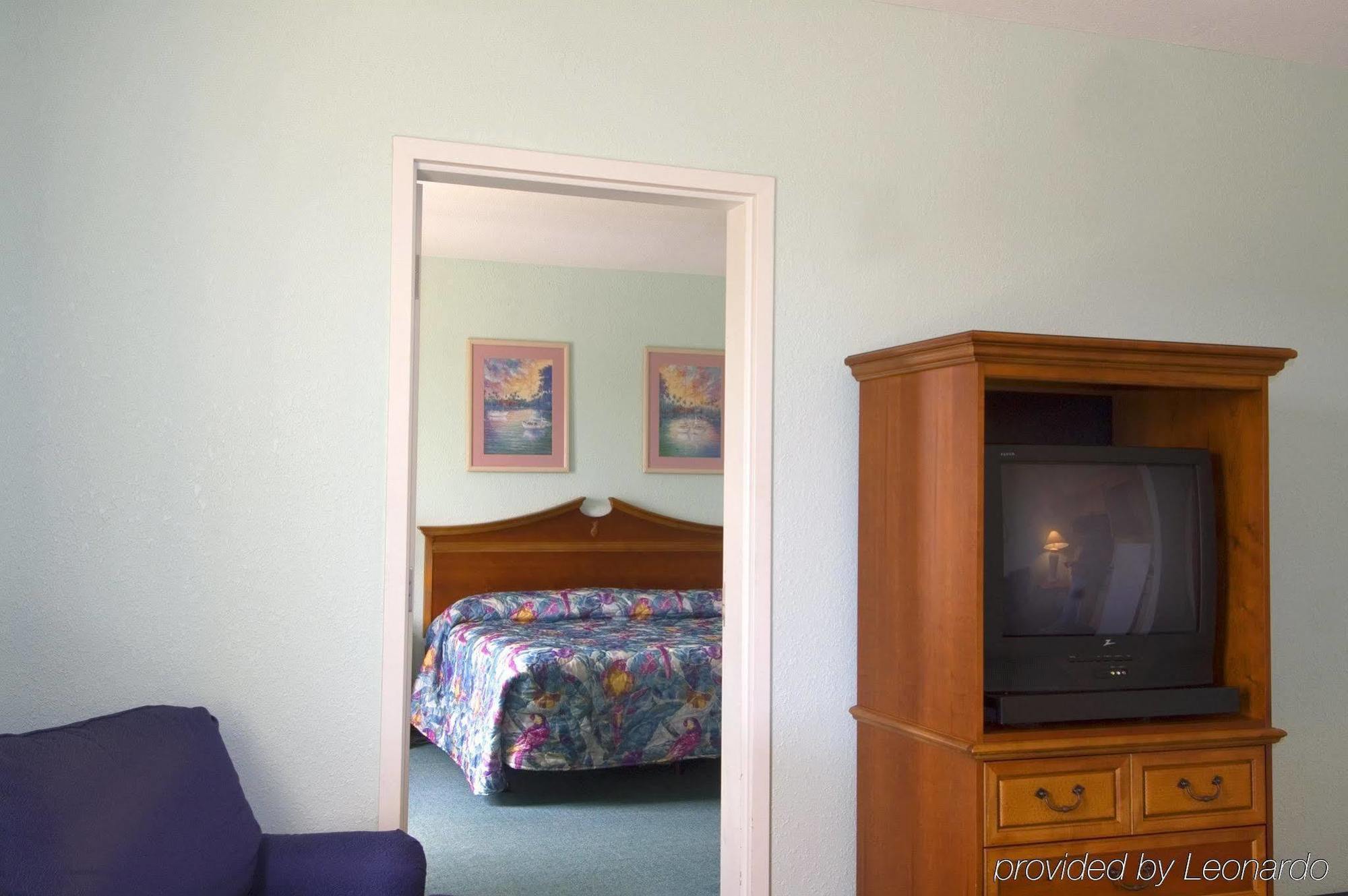 Cocoa Beach Suites Hotel Ruang foto